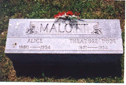 Headstone reading Malott, Alice 1880-1954, Theadore Dode 1871-1954